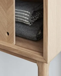 Dressoir kast met schuifdeuren