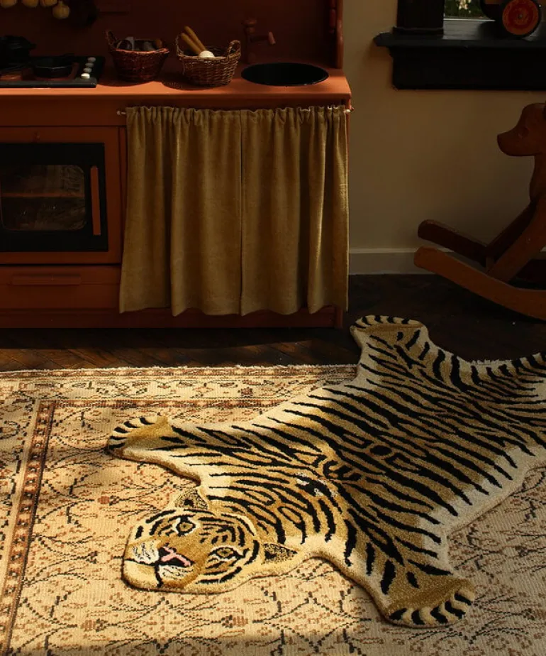 Drowsy tiger vloerkleed L - 1.45.10.004.700.5