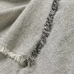 Elouise tafelkleed zwart/gebroken wit 160x200cm - 71210354