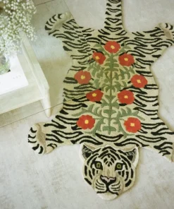 Floral white tiger vloerkleed L - 1.45.10.096.020.5