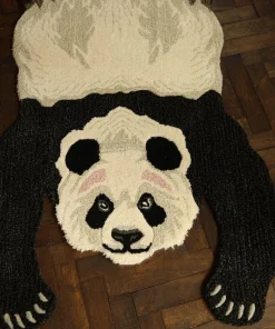 Plumpy panda vloerkleed L - 1.45.10.051.020.5