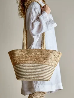 Simona tas - 82064789